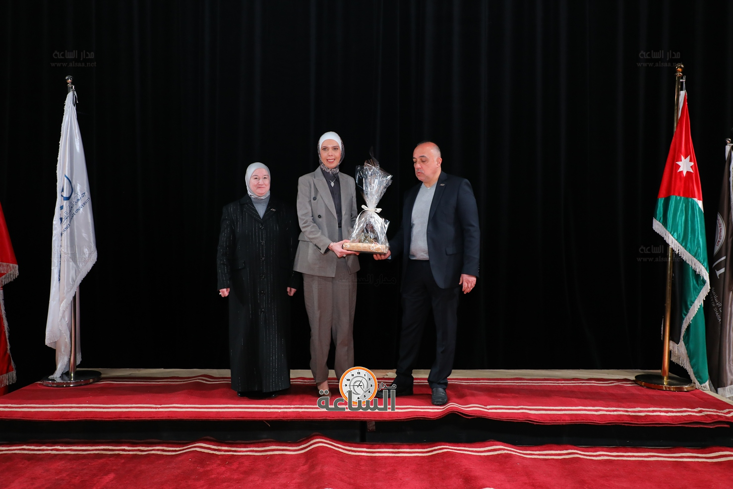 Madar Al-Saa Images 0.3926909312593396