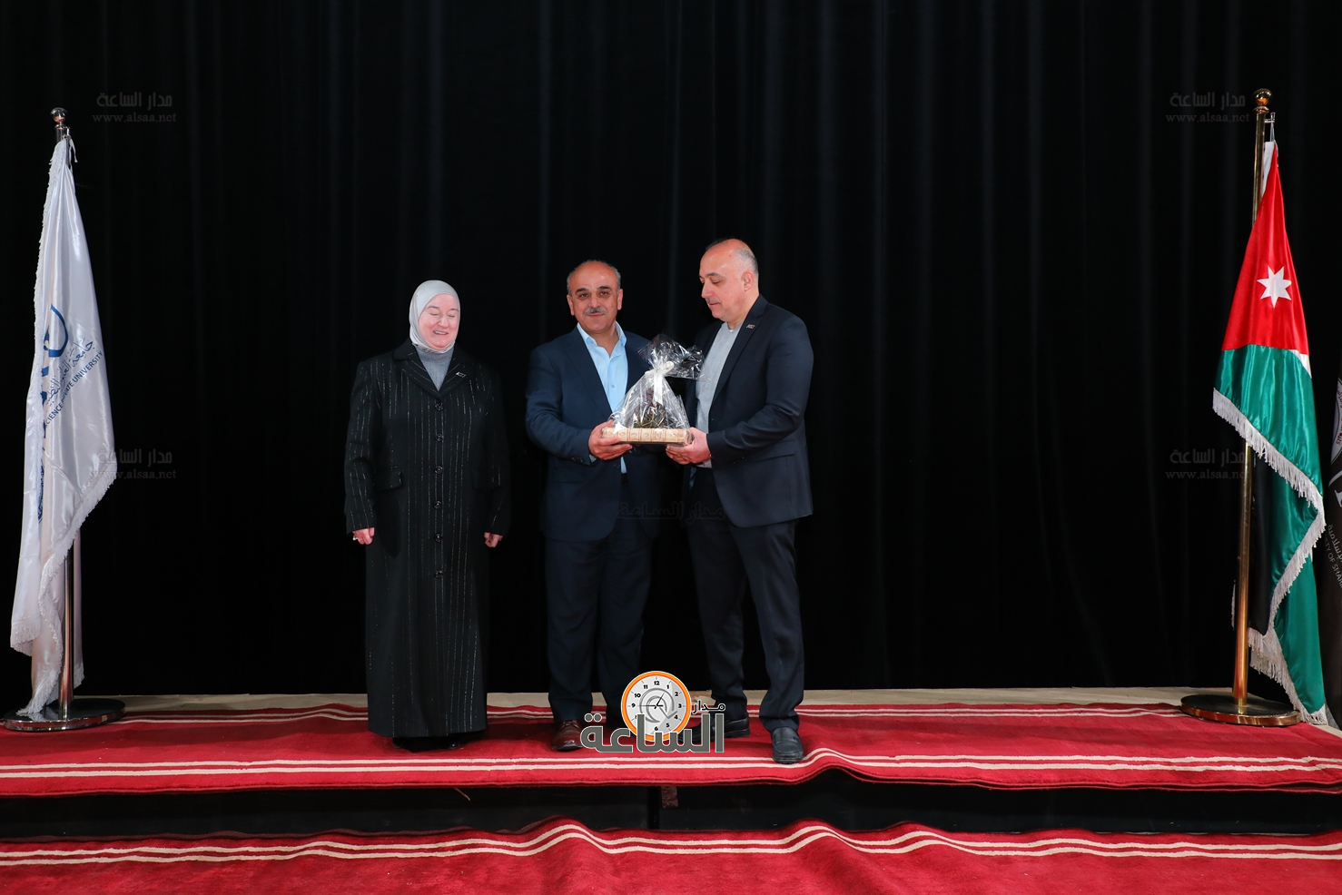 Madar Al-Saa Images 0.6876680476233559