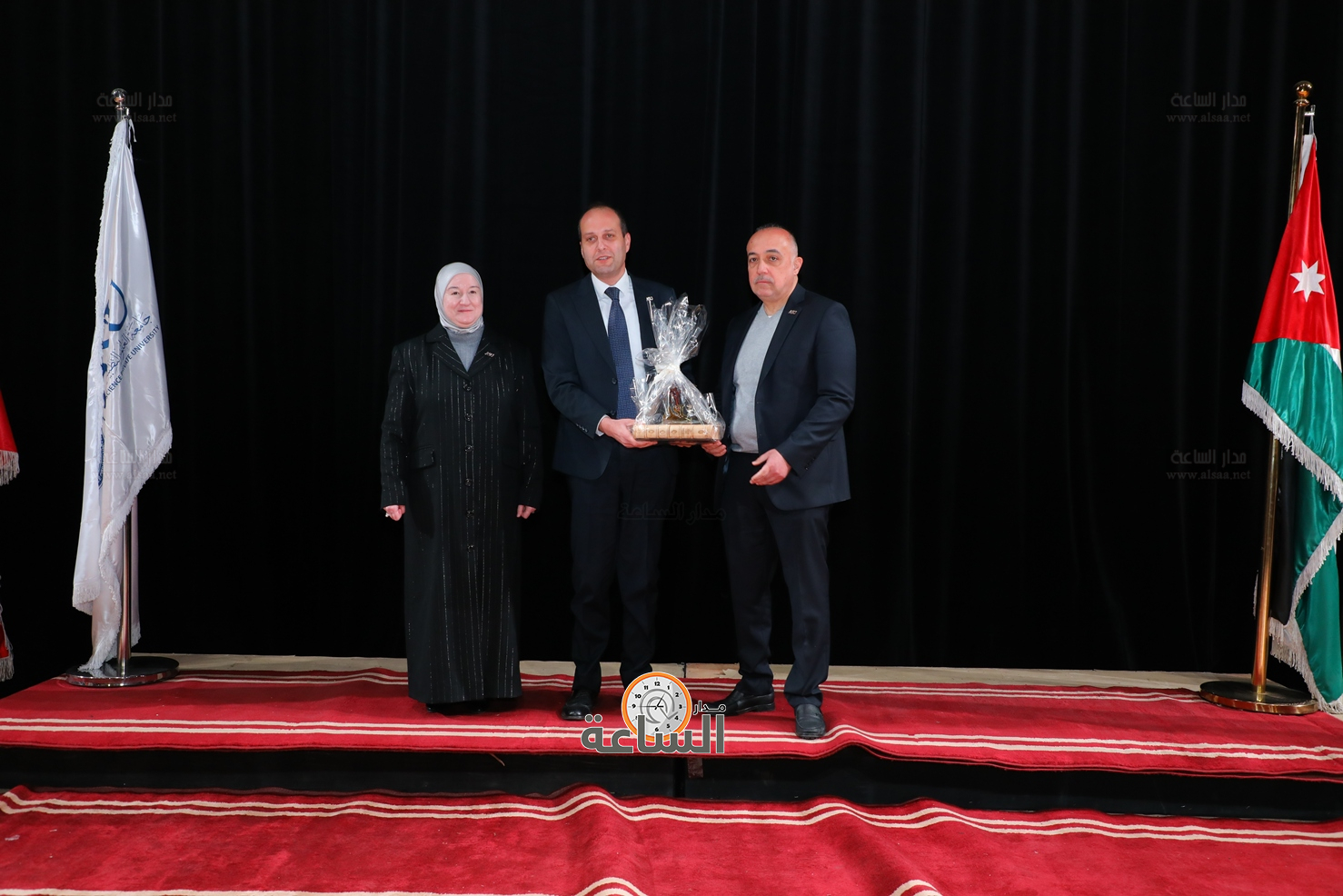 Madar Al-Saa Images 0.1937346218690581