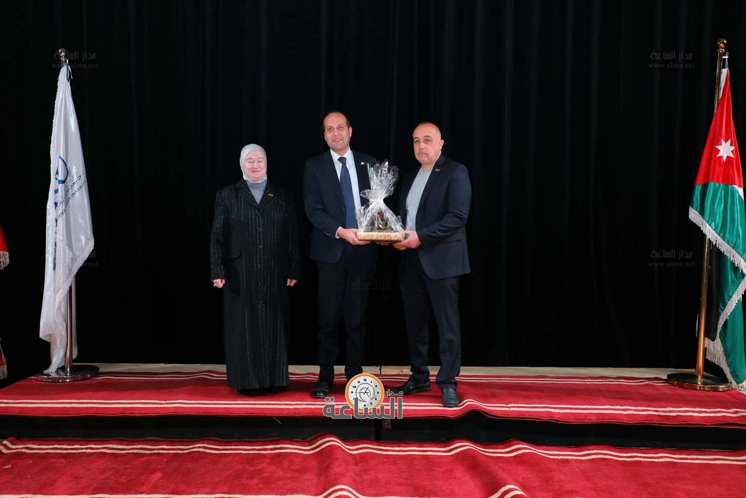 Madar Al-Saa Images 0.7987512723059218