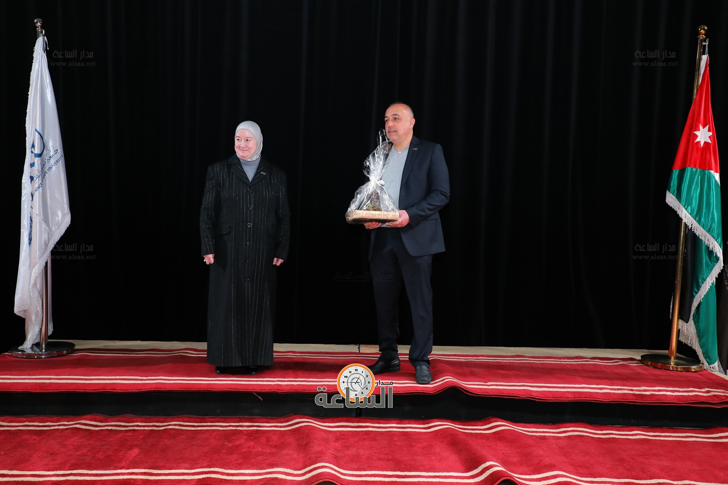 Madar Al-Saa Images 0.3713496248900625