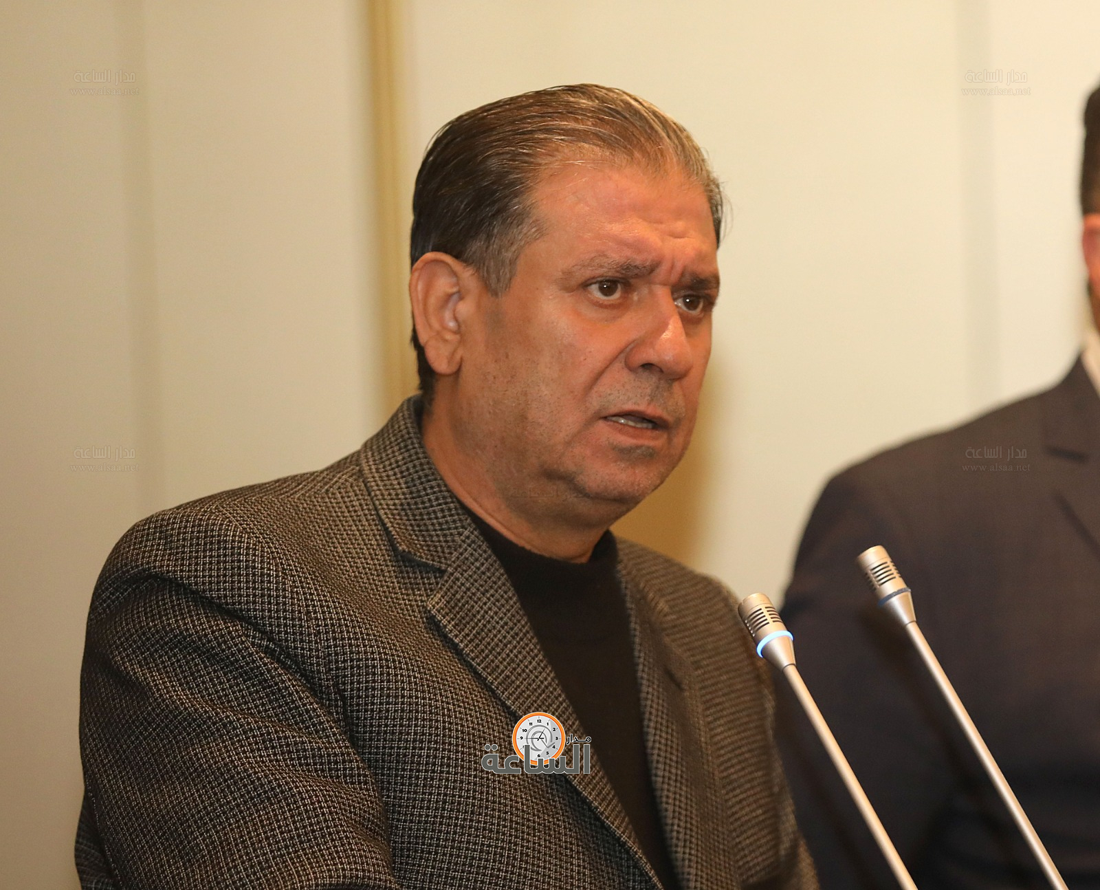 Madar Al-Saa Images 0.0008912686075301934