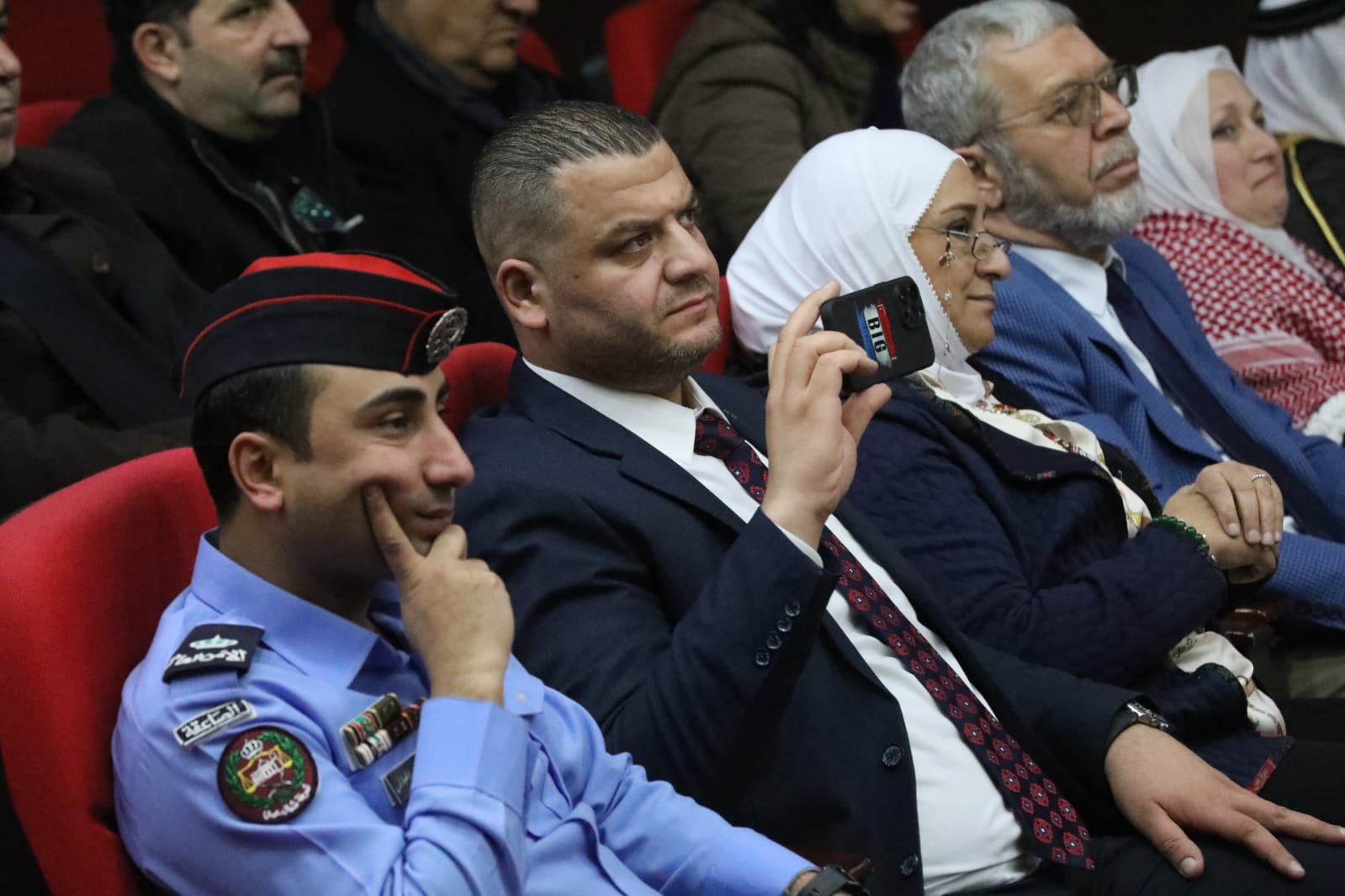 Madar Al-Saa Images 0.49108513806997744