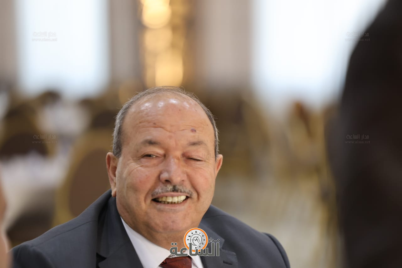 Madar Al-Saa Images 0.9716264229626073