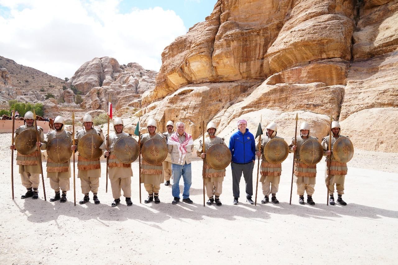 Madar Al-Saa Images 0.8500482876978761