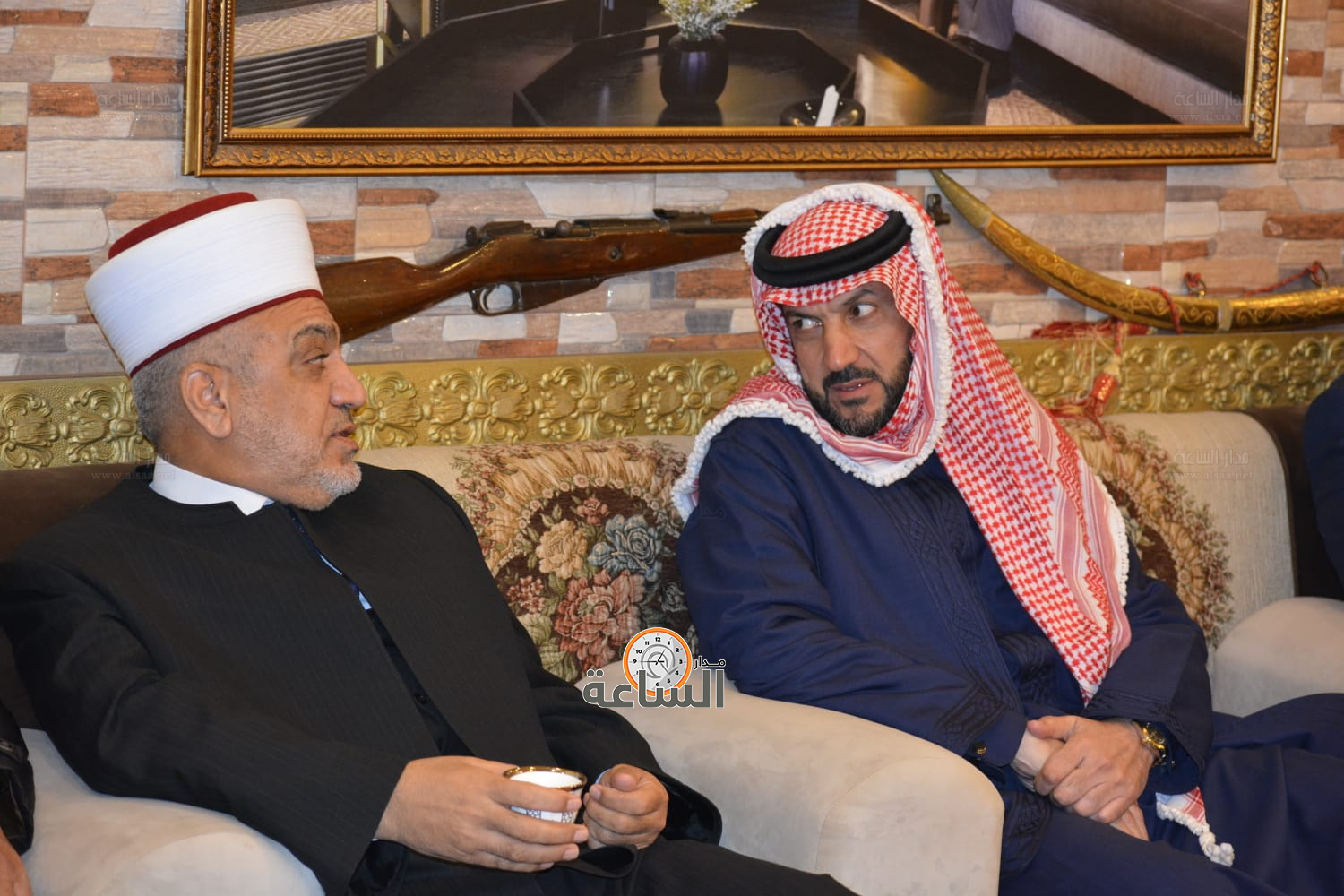 Madar Al-Saa Images 0.17348784354640467