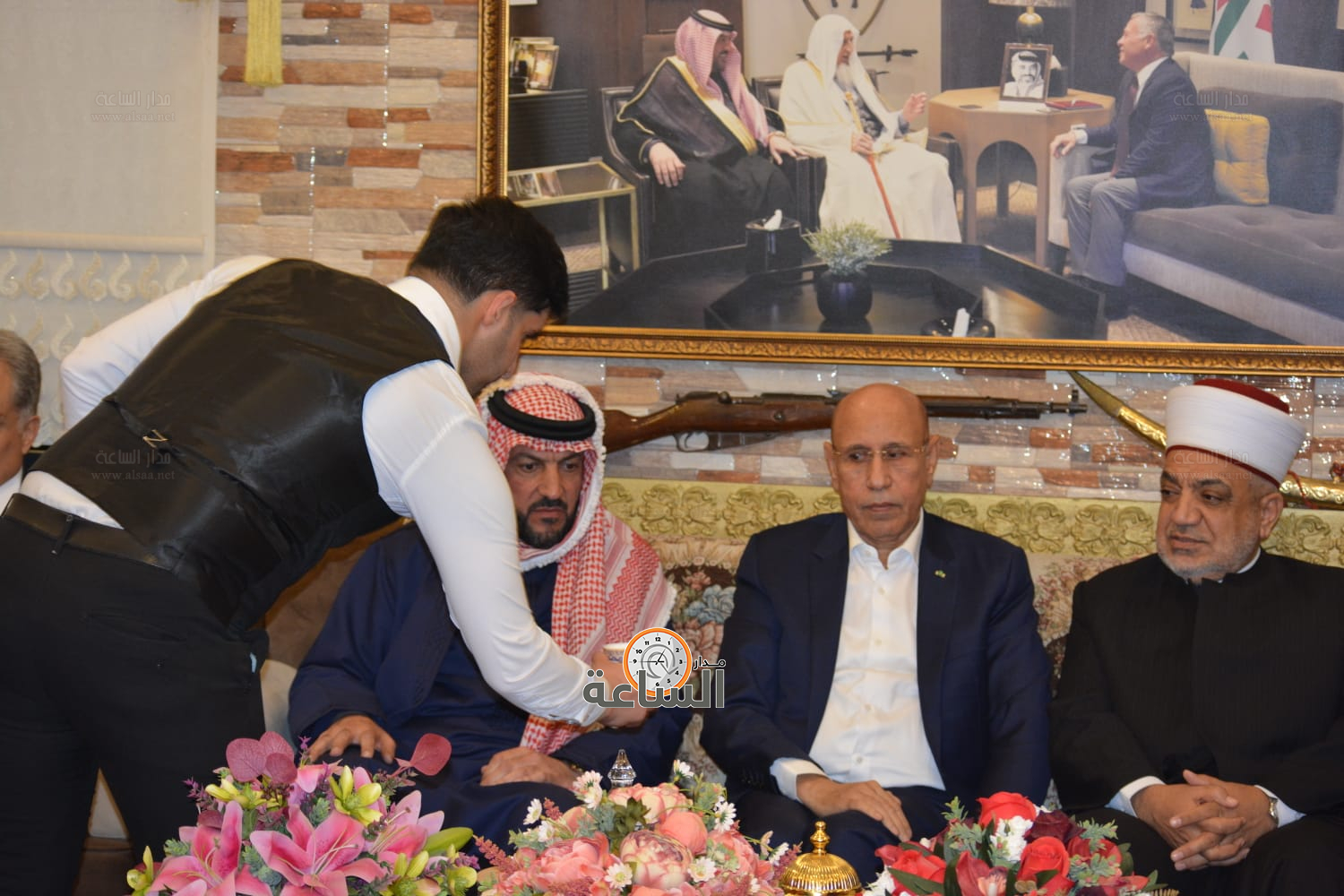 Madar Al-Saa Images 0.7864721500814125