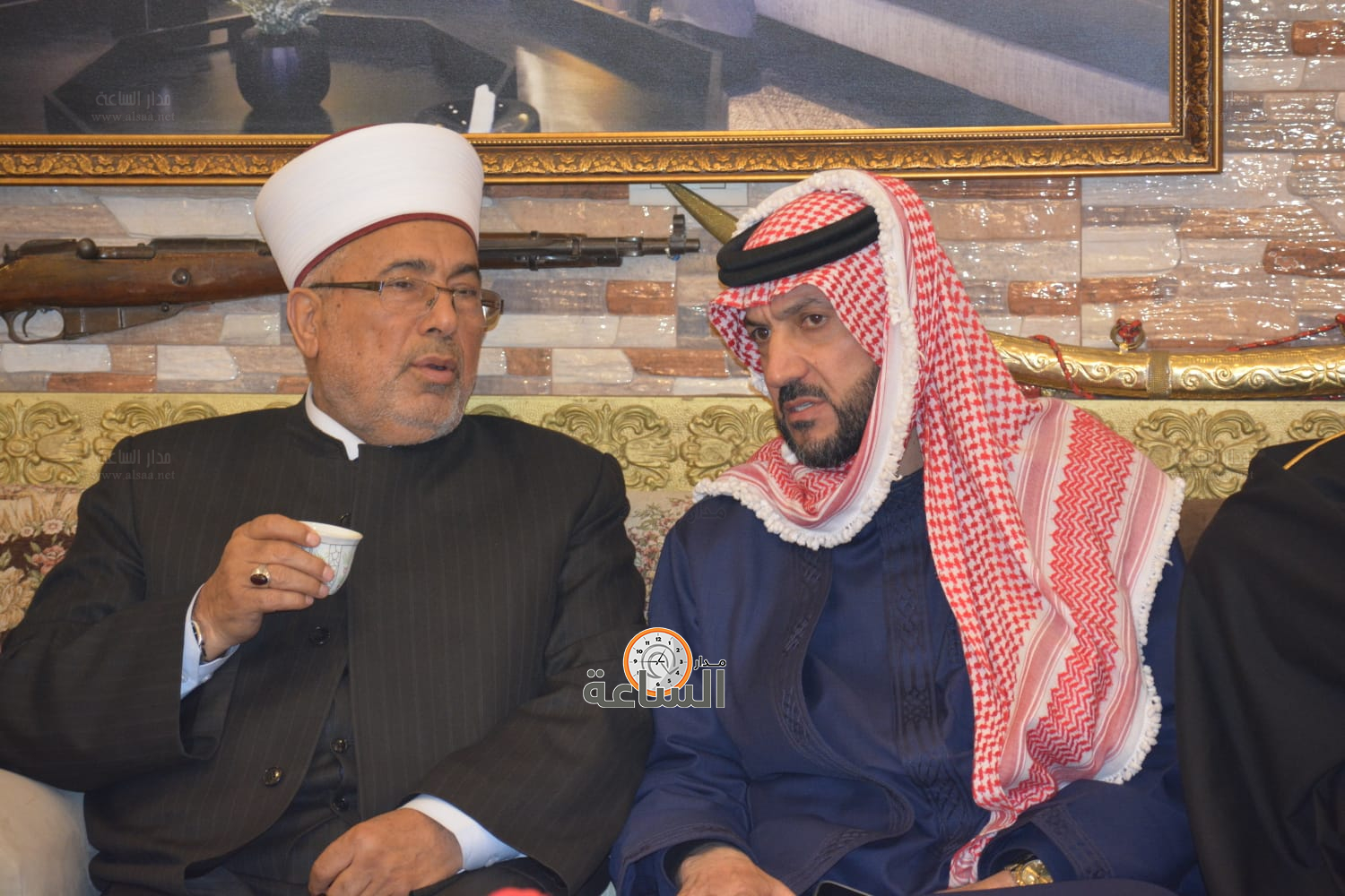 Madar Al-Saa Images 0.43889168947392454