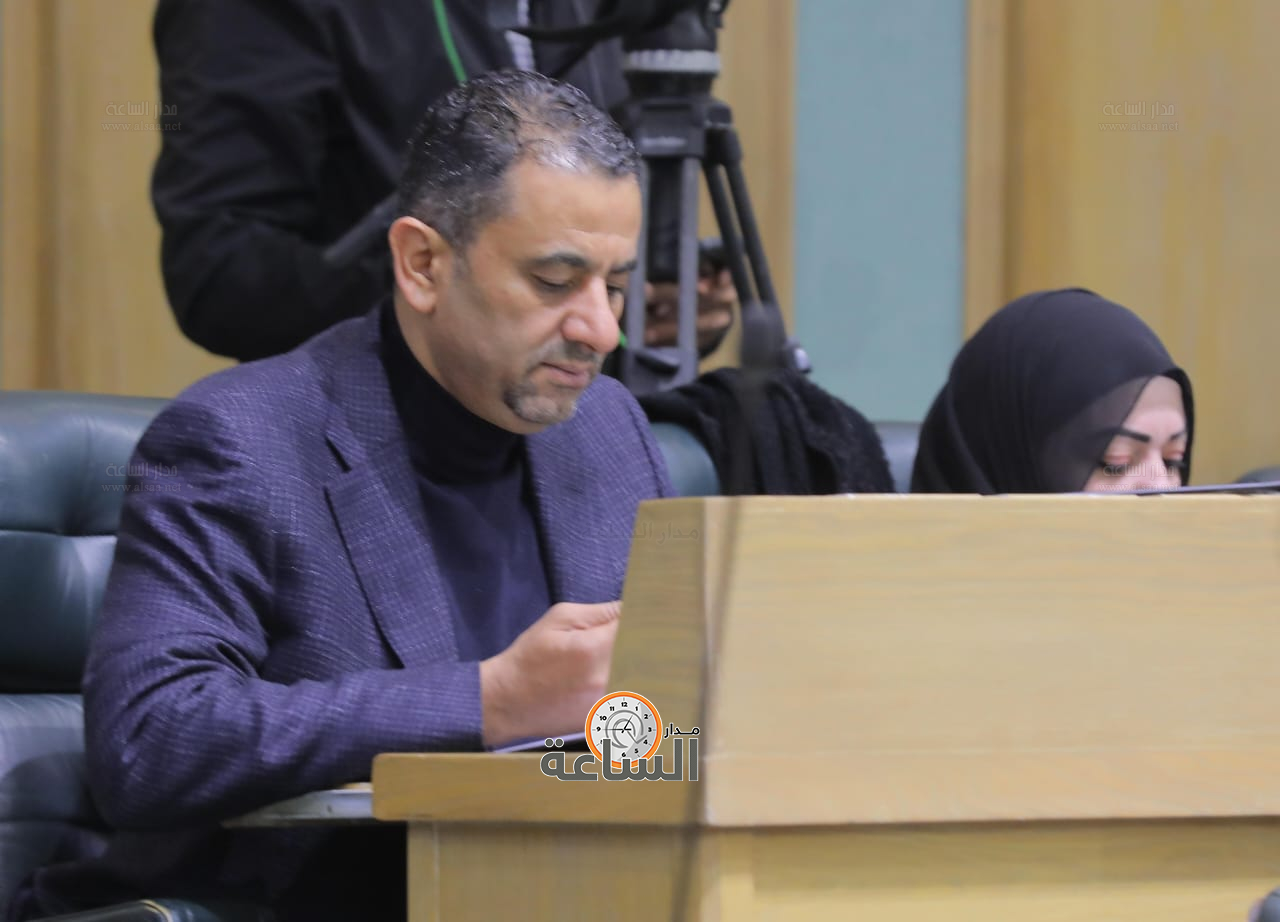 Madar Al-Saa Images 0.1401083244275334