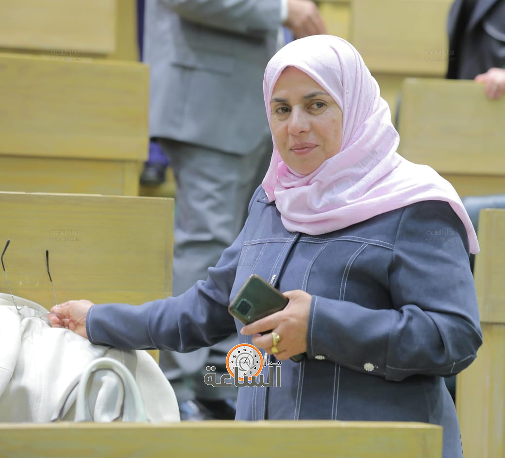 Madar Al-Saa Images 0.6196116348308436