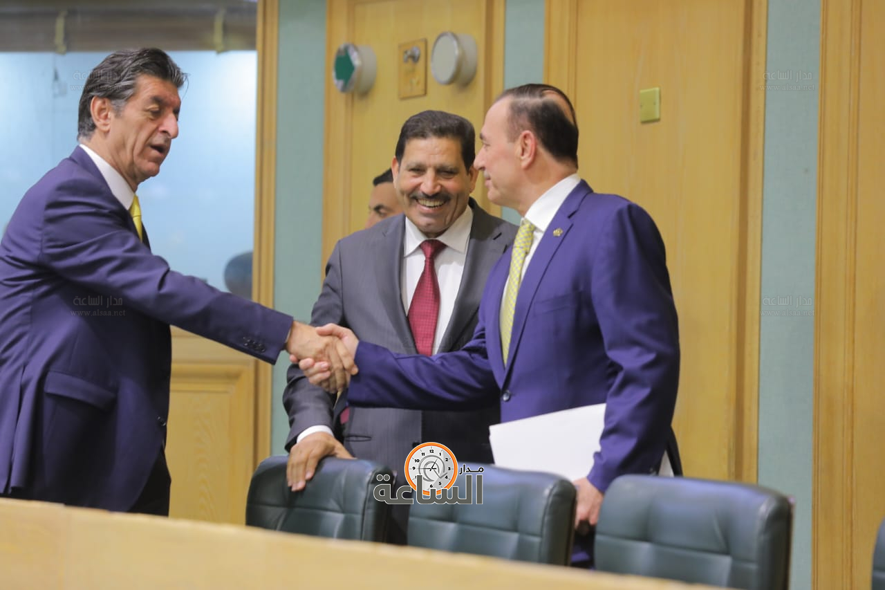 Madar Al-Saa Images 0.4791697356025766