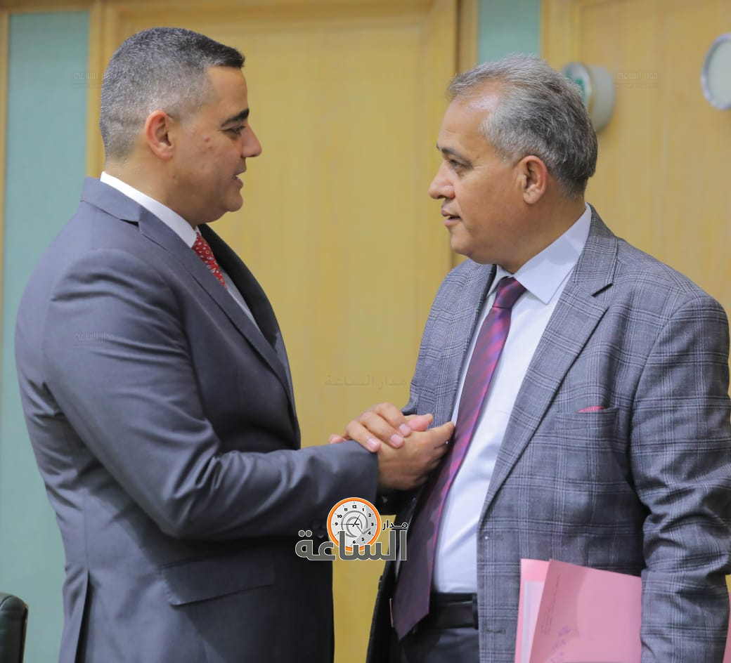 Madar Al-Saa Images 0.724603794013085