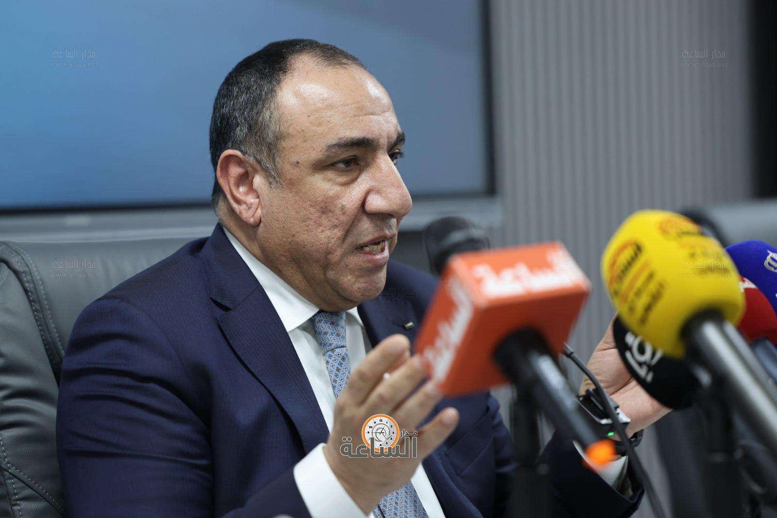 Madar Al-Saa Images 0.6951020202599982