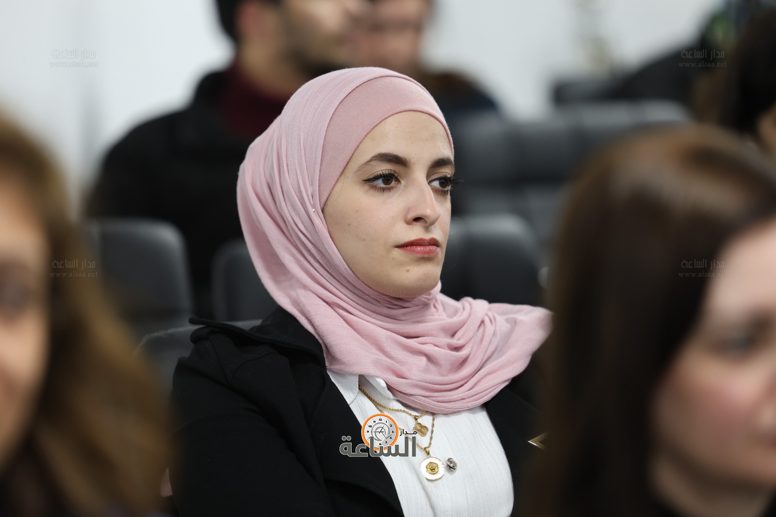 Madar Al-Saa Images 0.4663665669560533