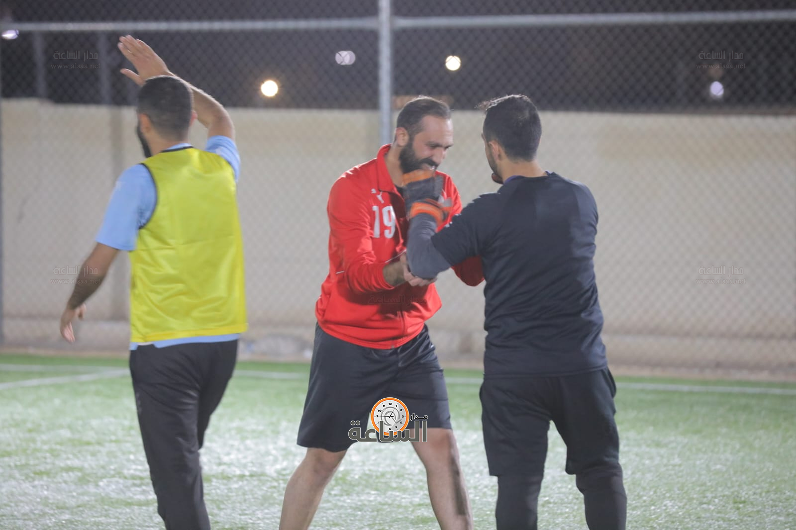 Madar Al-Saa Images 0.47966929065153363