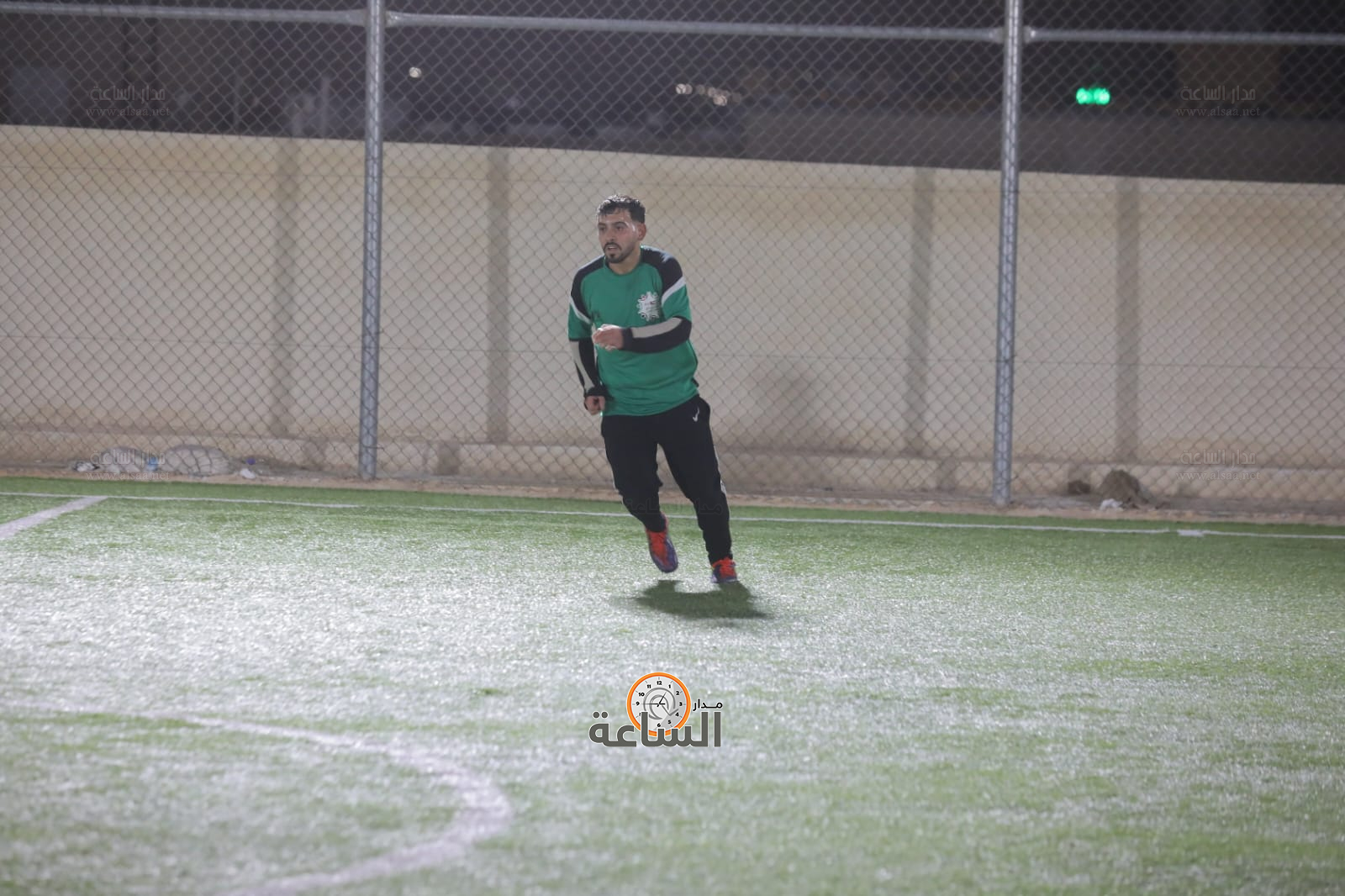 Madar Al-Saa Images 0.038146532770299224