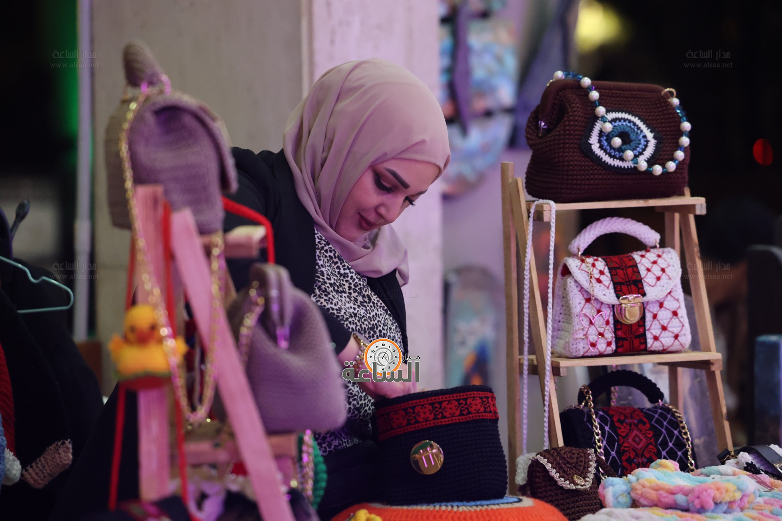 Madar Al-Saa Images 0.9244770305672241