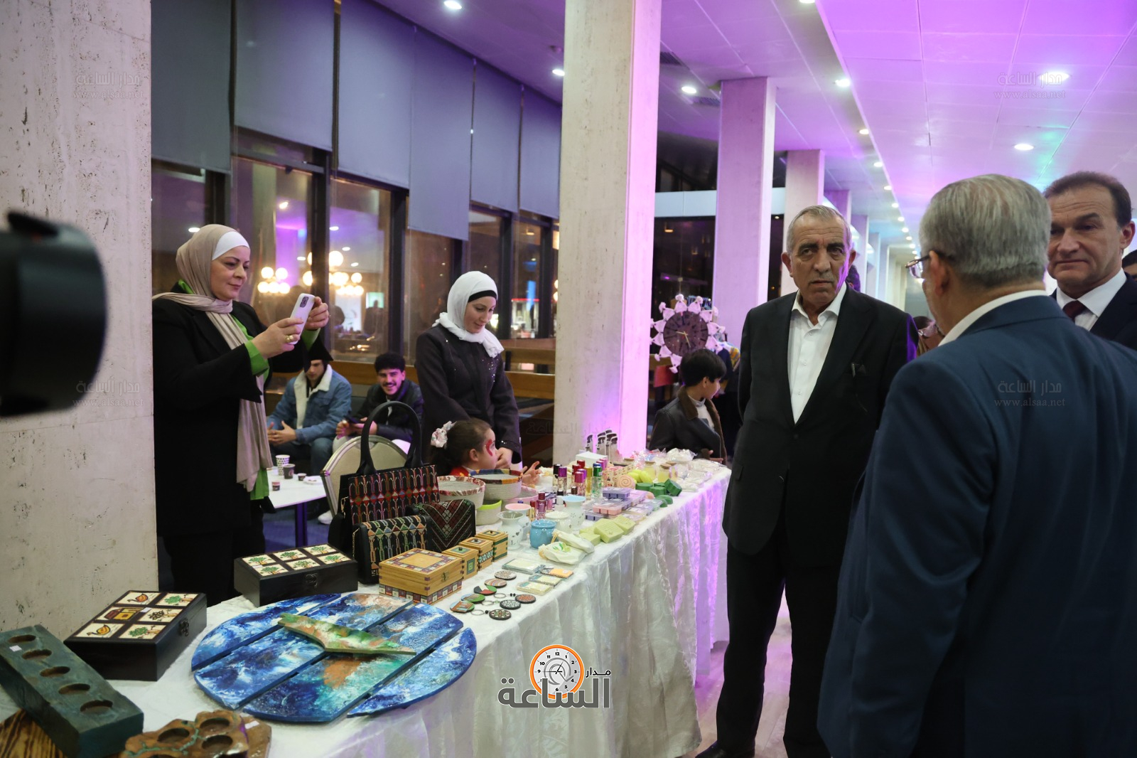 Madar Al-Saa Images 0.7298360194669631