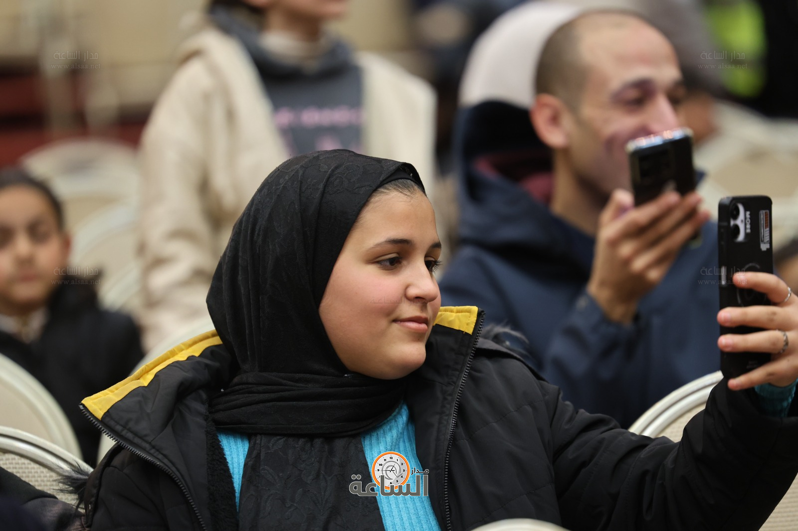 Madar Al-Saa Images 0.43748419694594864