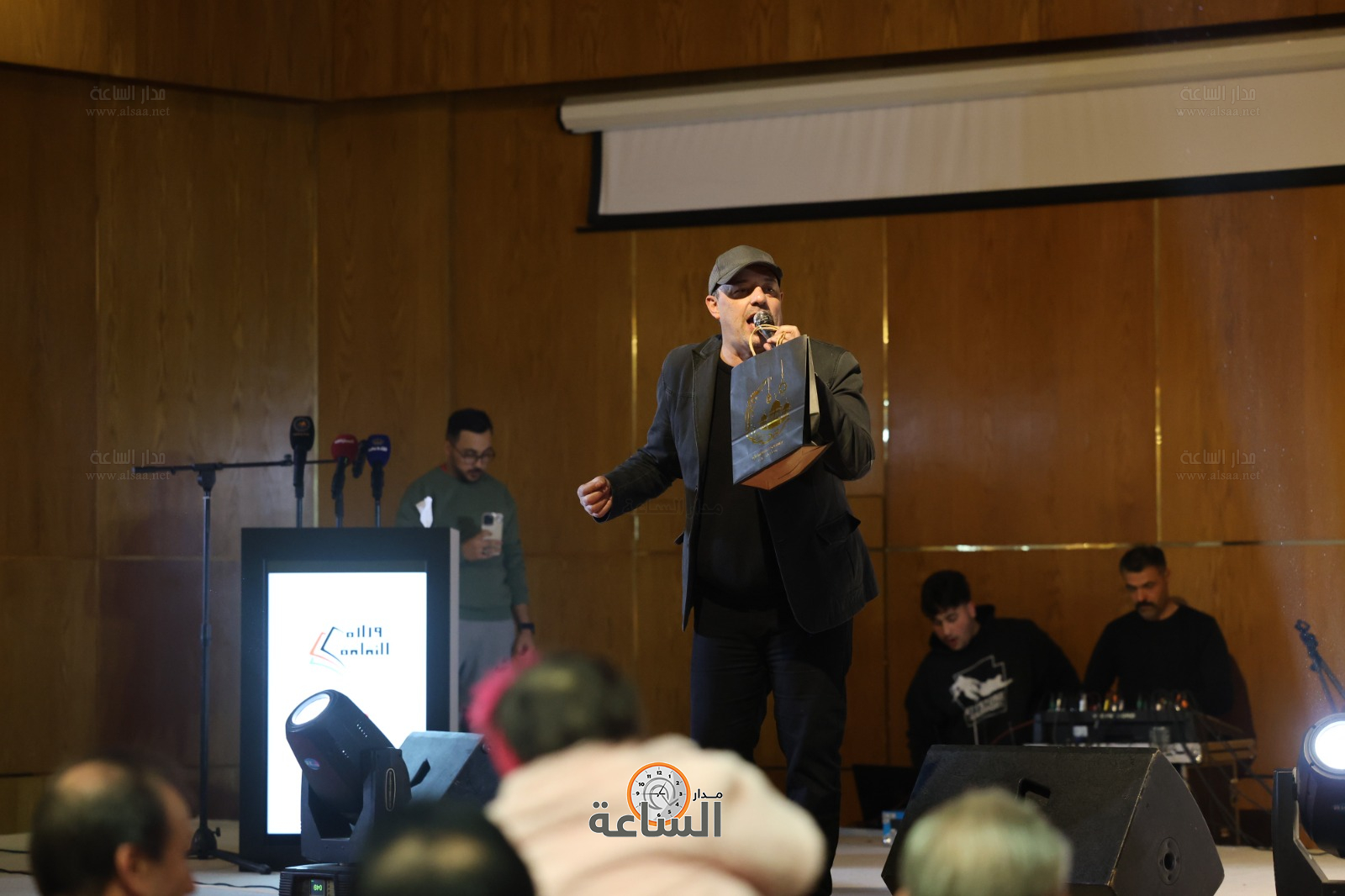 Madar Al-Saa Images 0.8280198292211733