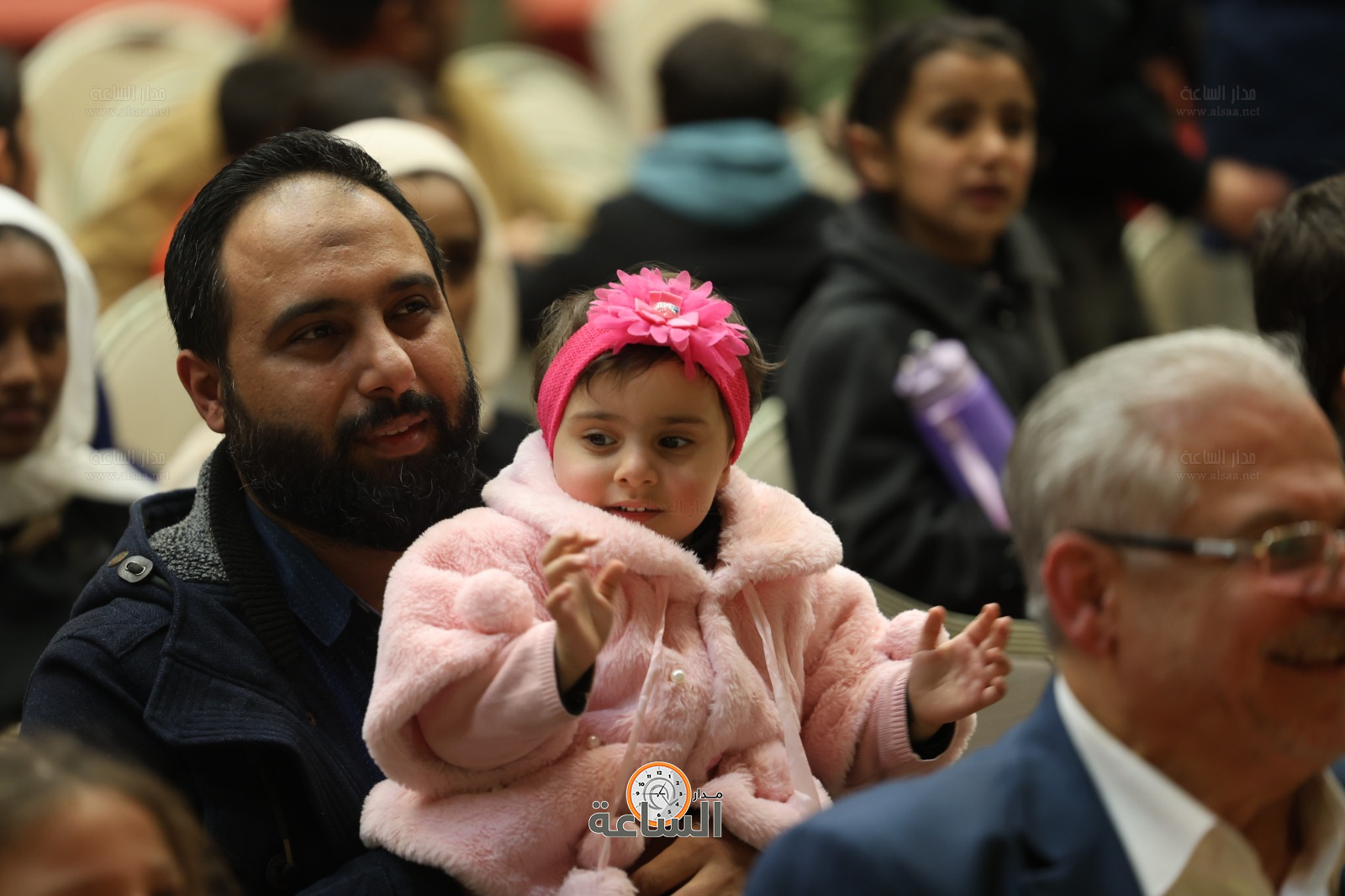 Madar Al-Saa Images 0.07454531295135669