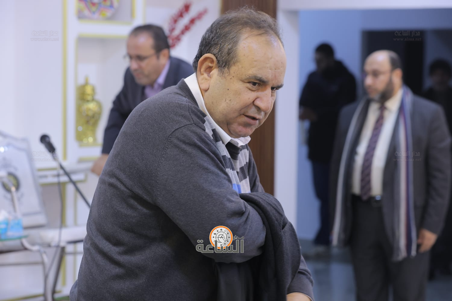 Madar Al-Saa Images 0.817354460399127