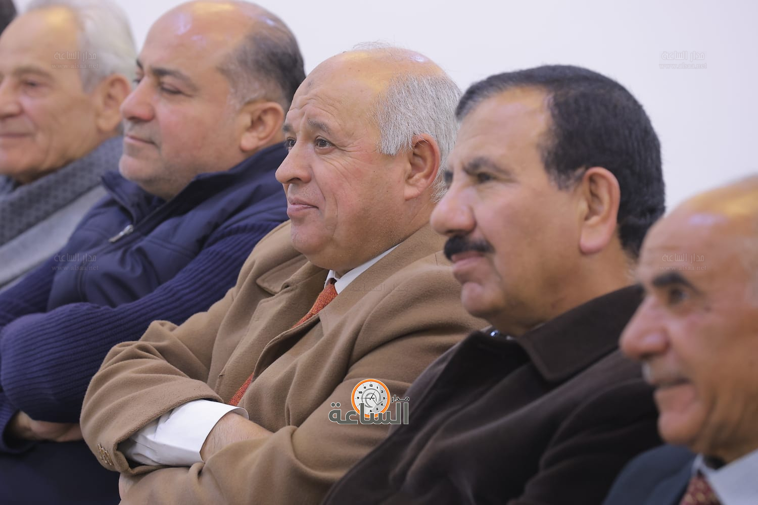 Madar Al-Saa Images 0.9832003216045329