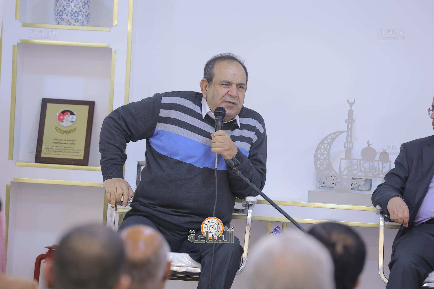 Madar Al-Saa Images 0.46407163524392314