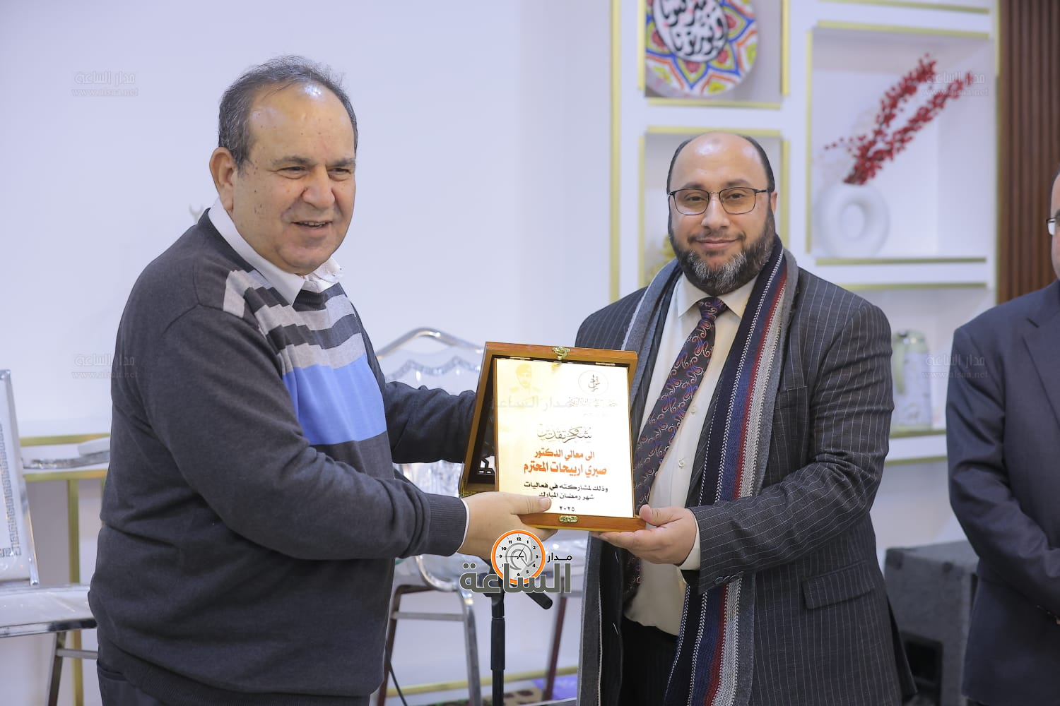 Madar Al-Saa Images 0.7523408888498018