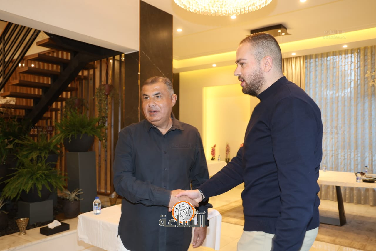 Madar Al-Saa Images 0.32383455786537163