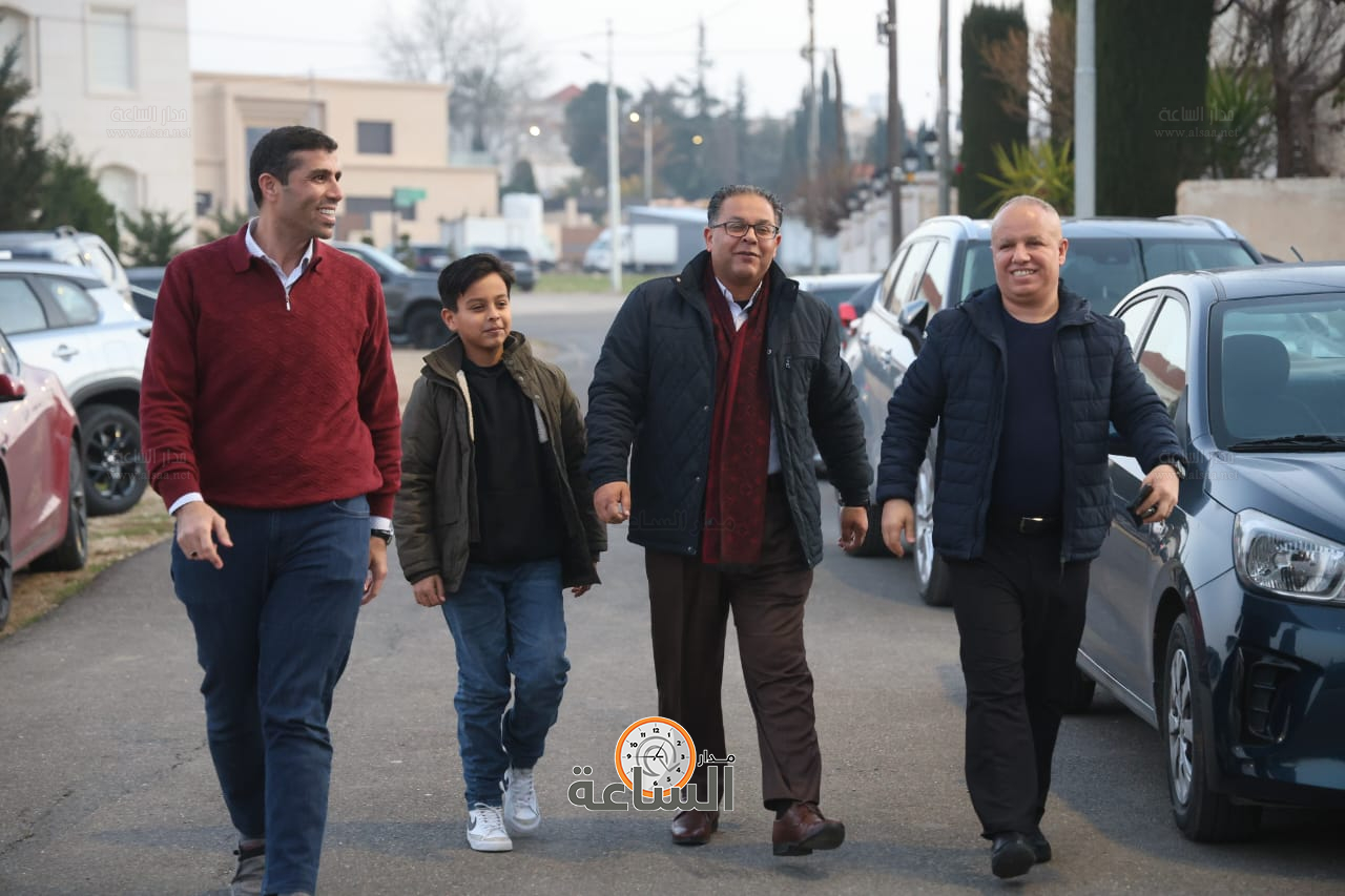 Madar Al-Saa Images 0.08471378829915199