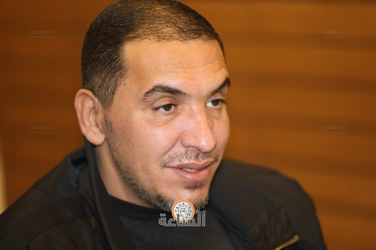 Madar Al-Saa Images 0.3539727557162411