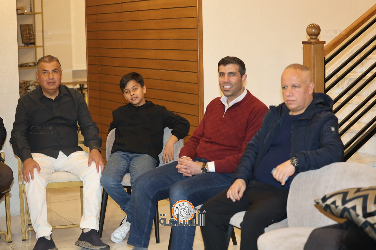 Madar Al-Saa Images 0.23715317693185867