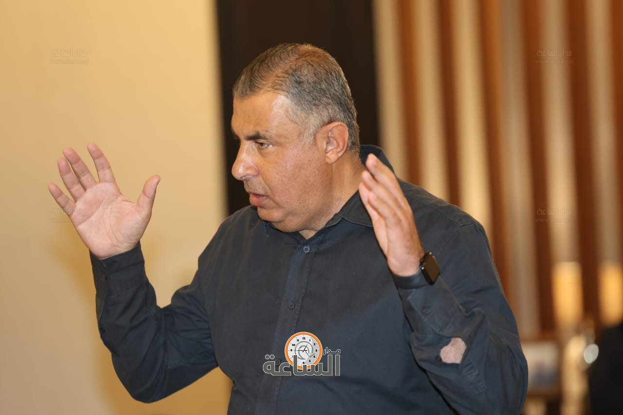 Madar Al-Saa Images 0.2550581681922519