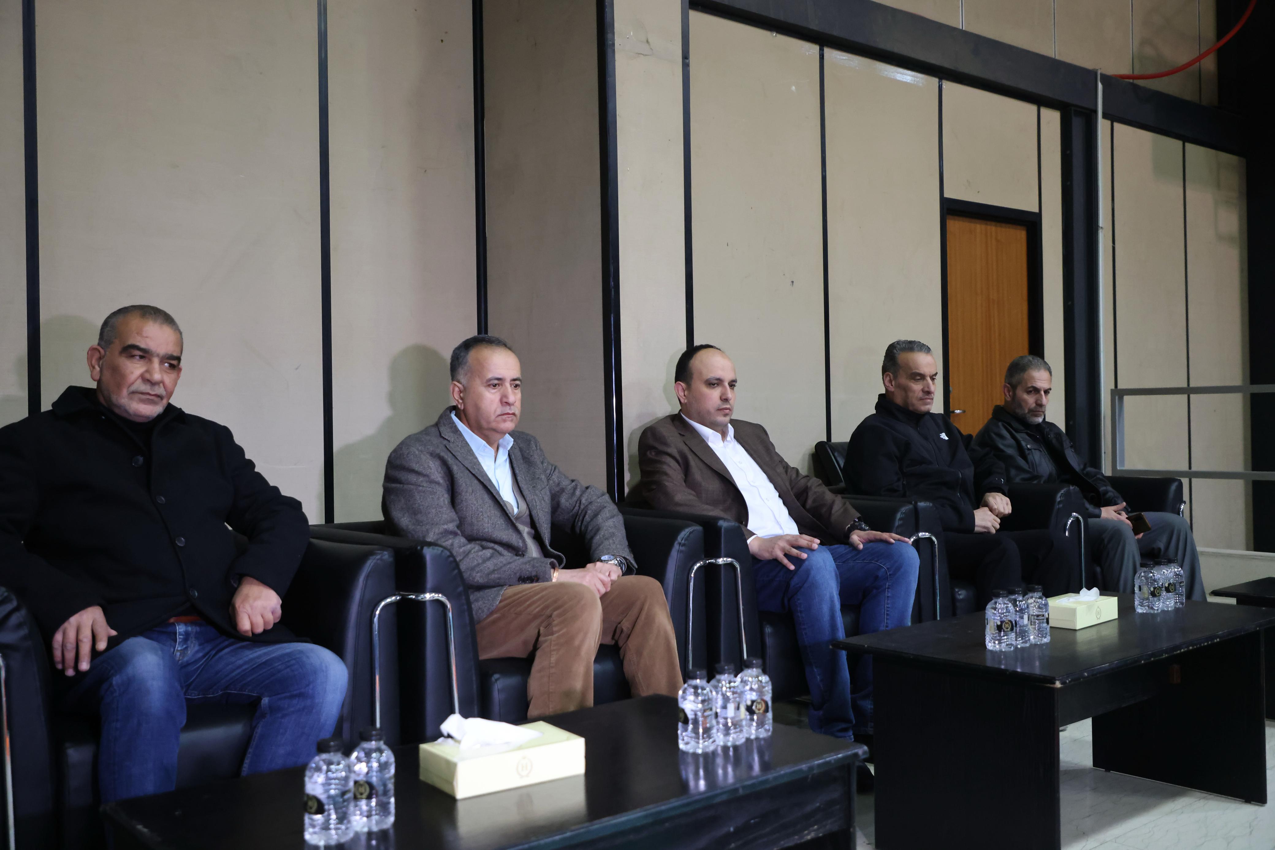 Madar Al-Saa Images 0.4643668353479846