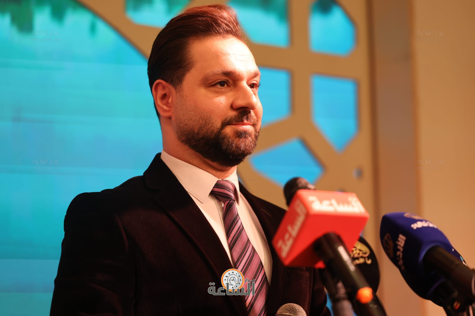 Madar Al-Saa Images 0.05739744225424226