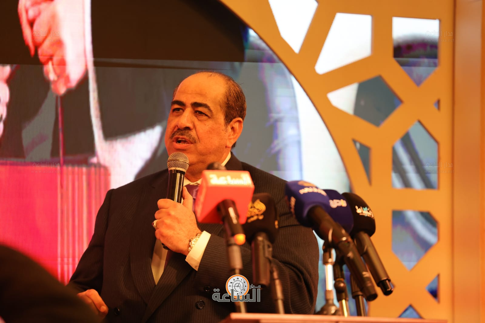 Madar Al-Saa Images 0.8310922241632881