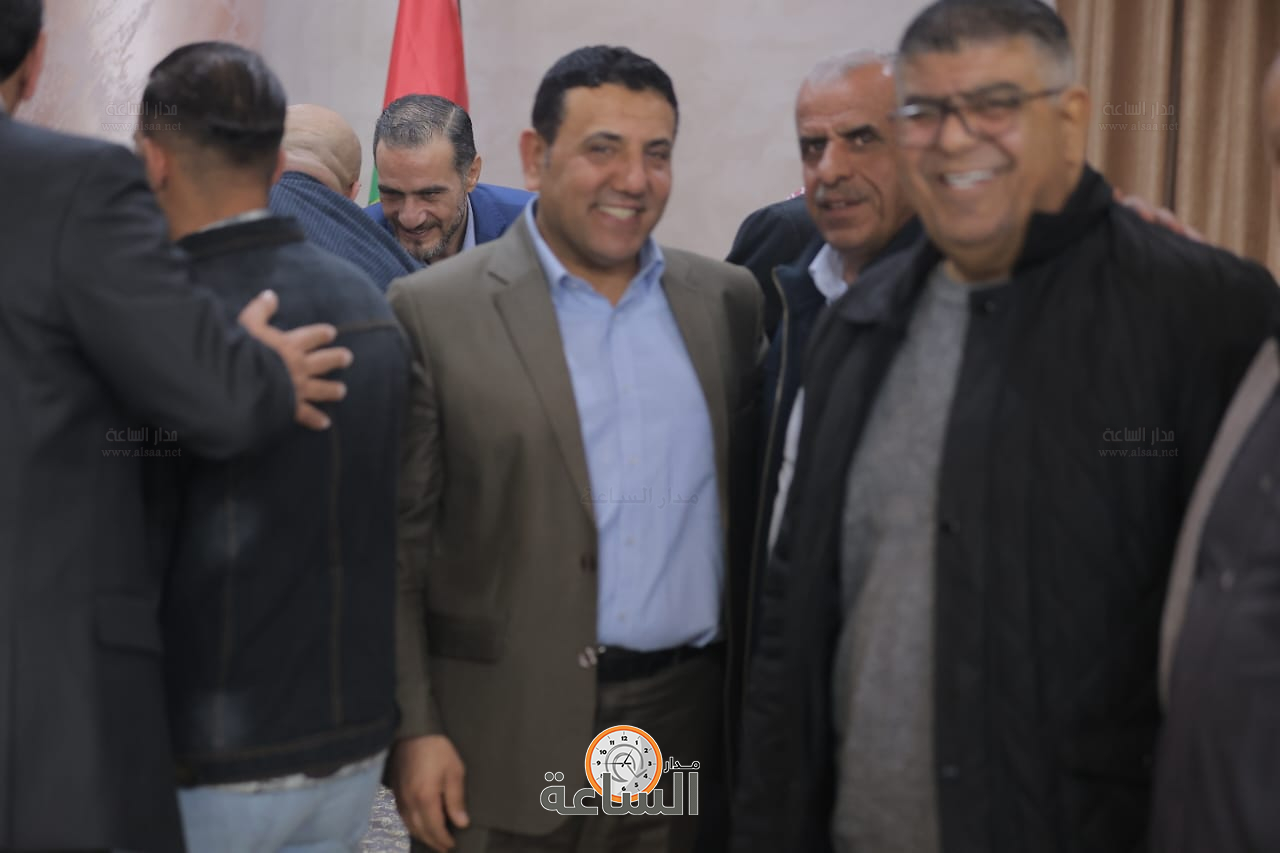 Madar Al-Saa Images 0.5786894685614097