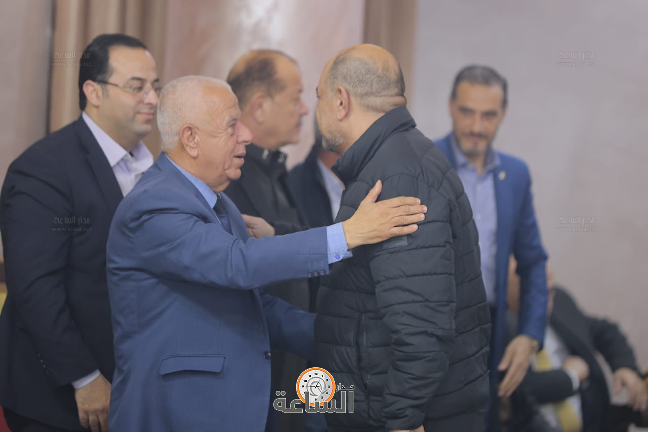 Madar Al-Saa Images 0.4645308187415751