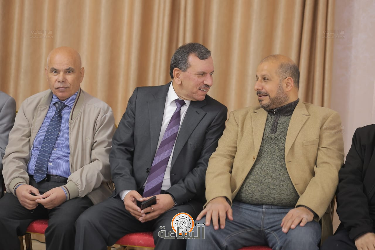 Madar Al-Saa Images 0.5602032934825176