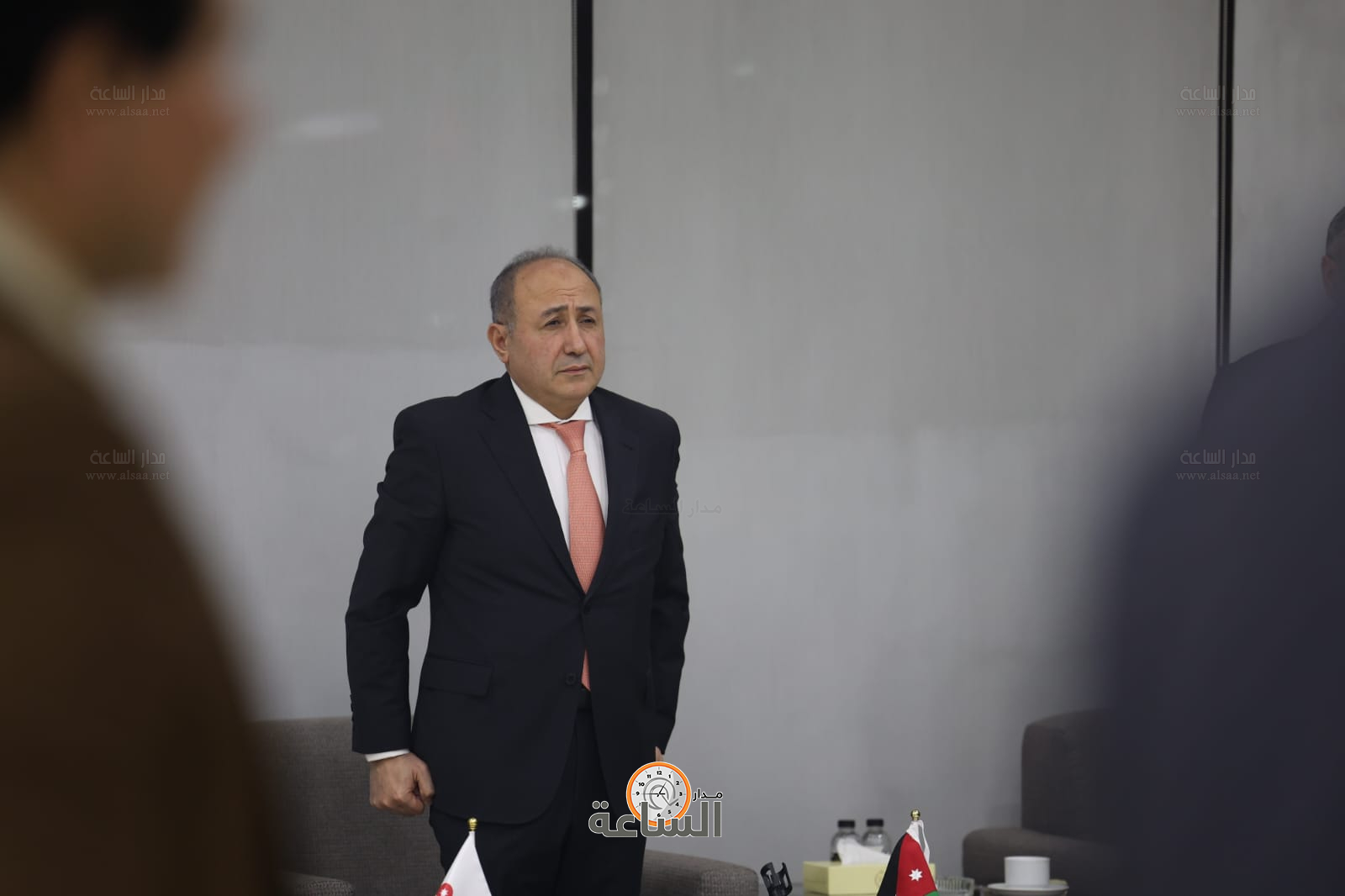 Madar Al-Saa Images 0.6242506636292204