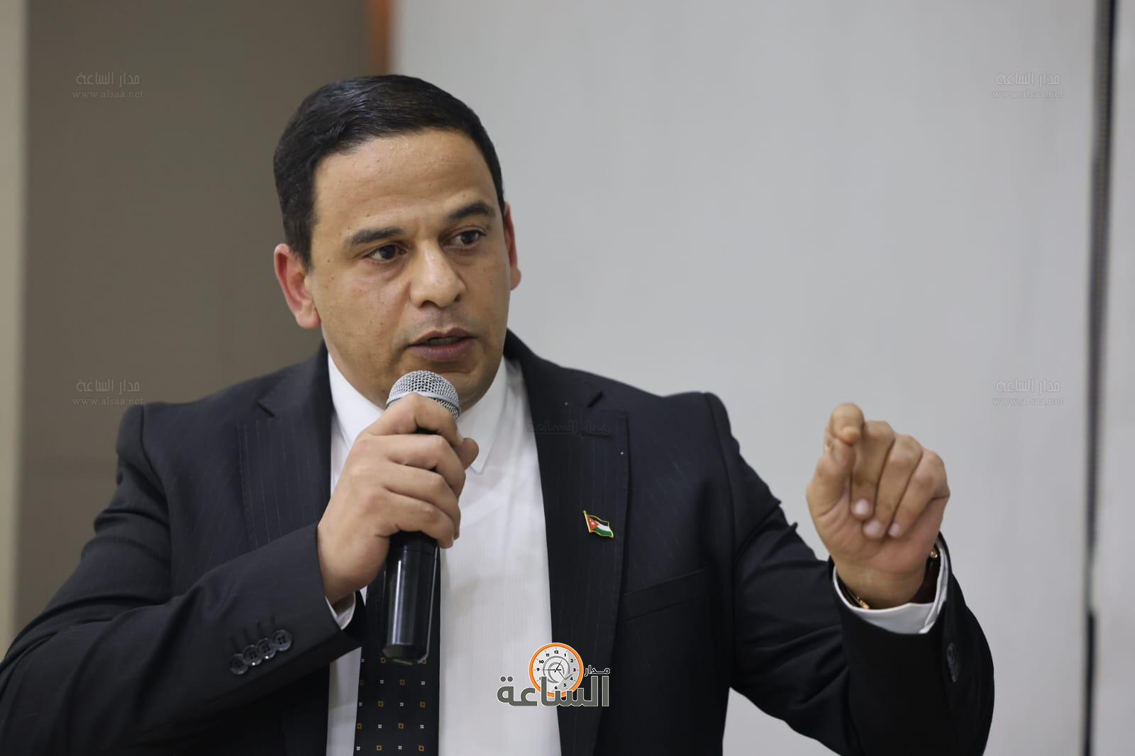 Madar Al-Saa Images 0.0834534455616569