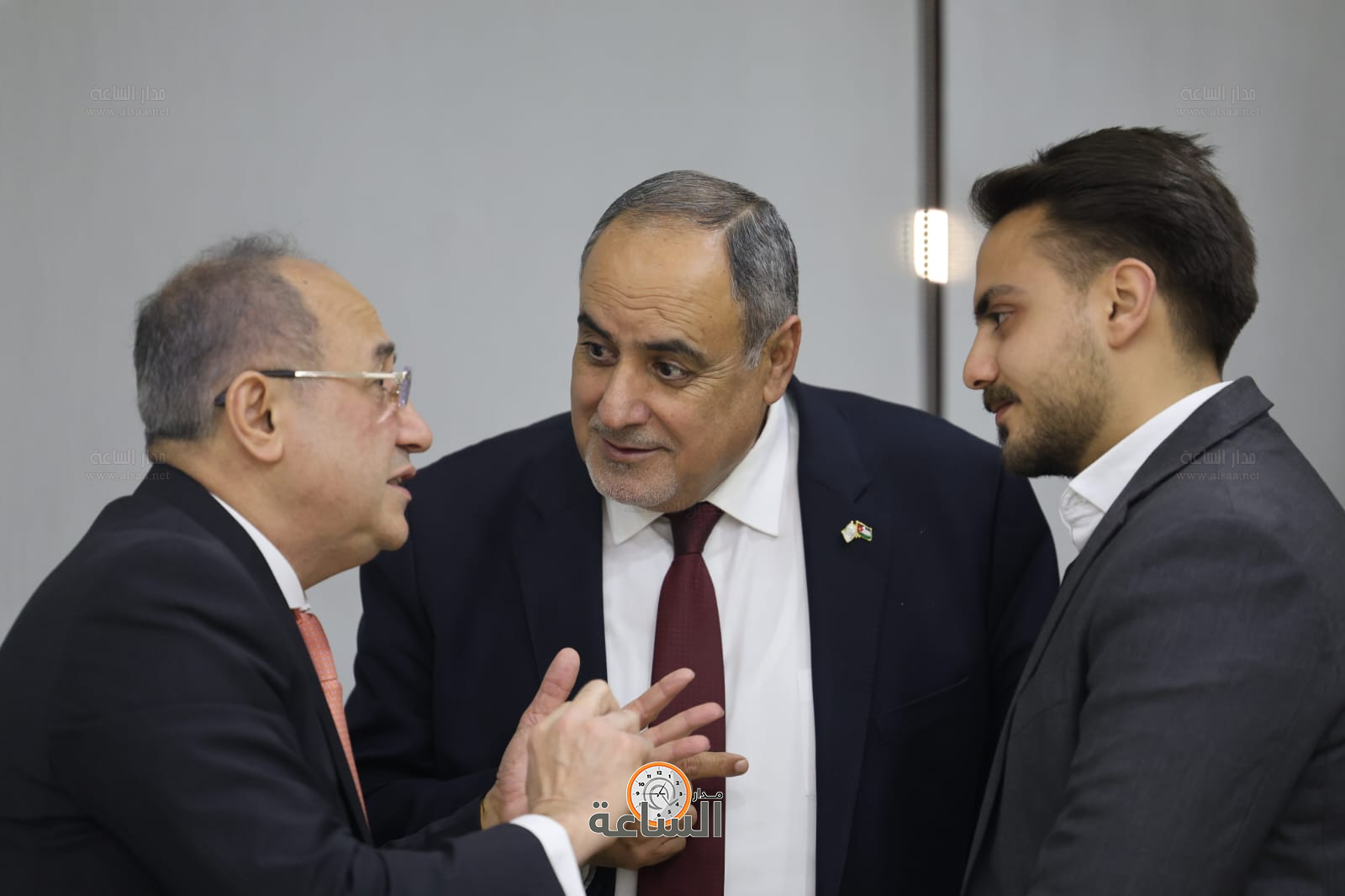 Madar Al-Saa Images 0.24104726764972373