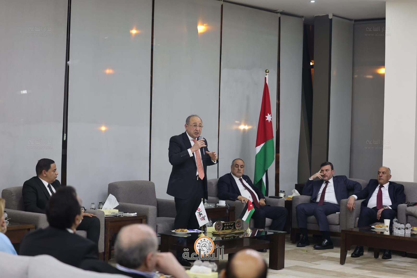 Madar Al-Saa Images 0.565397892088445