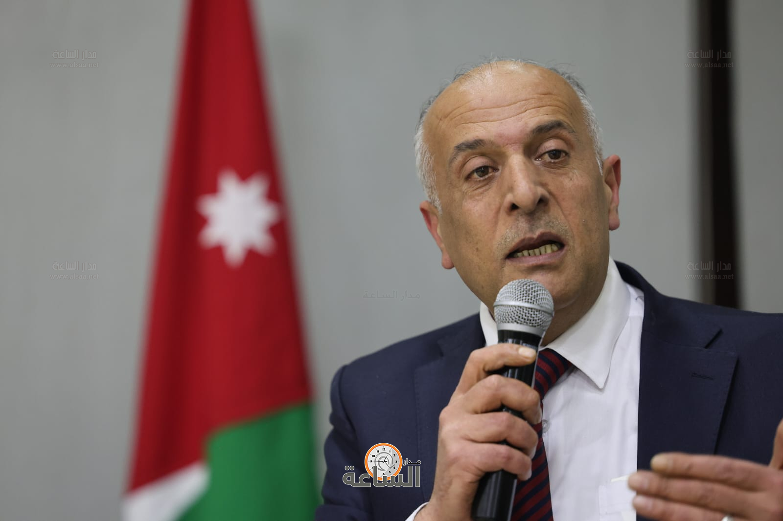 Madar Al-Saa Images 0.9701431836587902