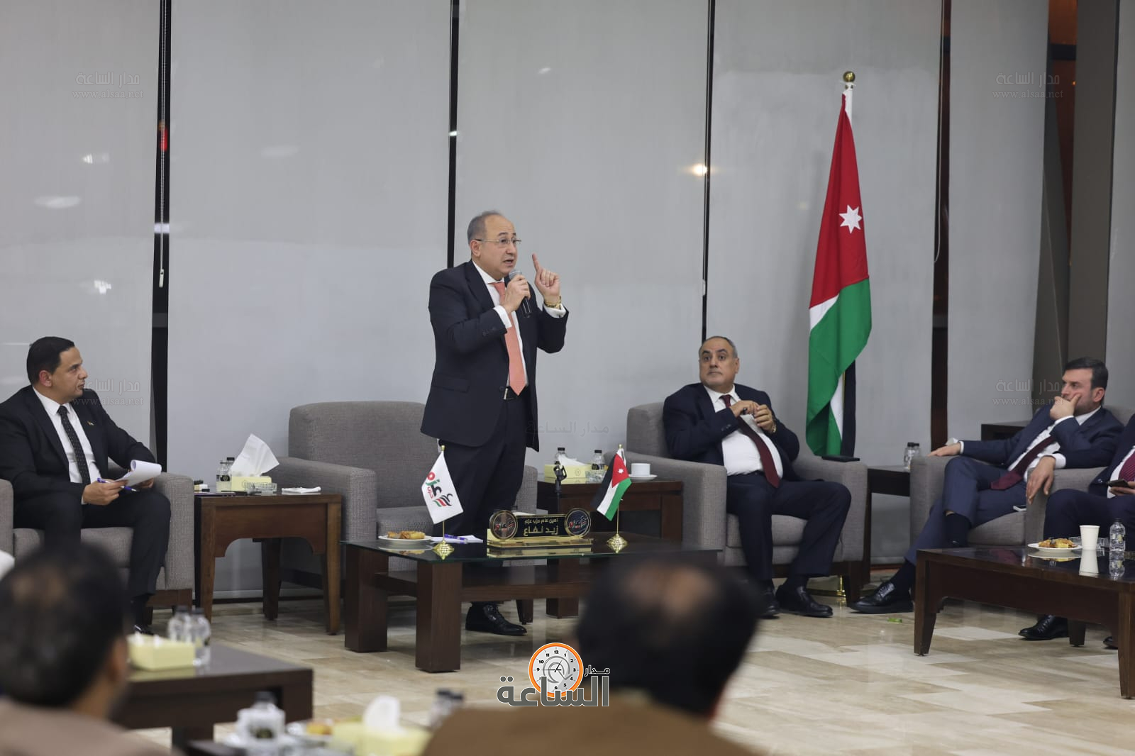 Madar Al-Saa Images 0.9689277930004634