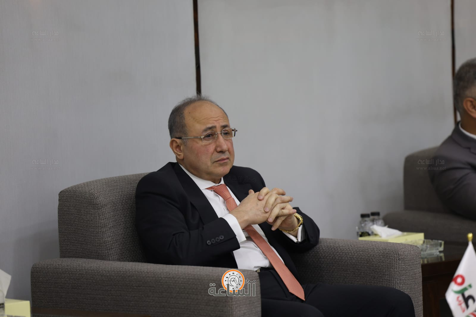 Madar Al-Saa Images 0.9372271290601661