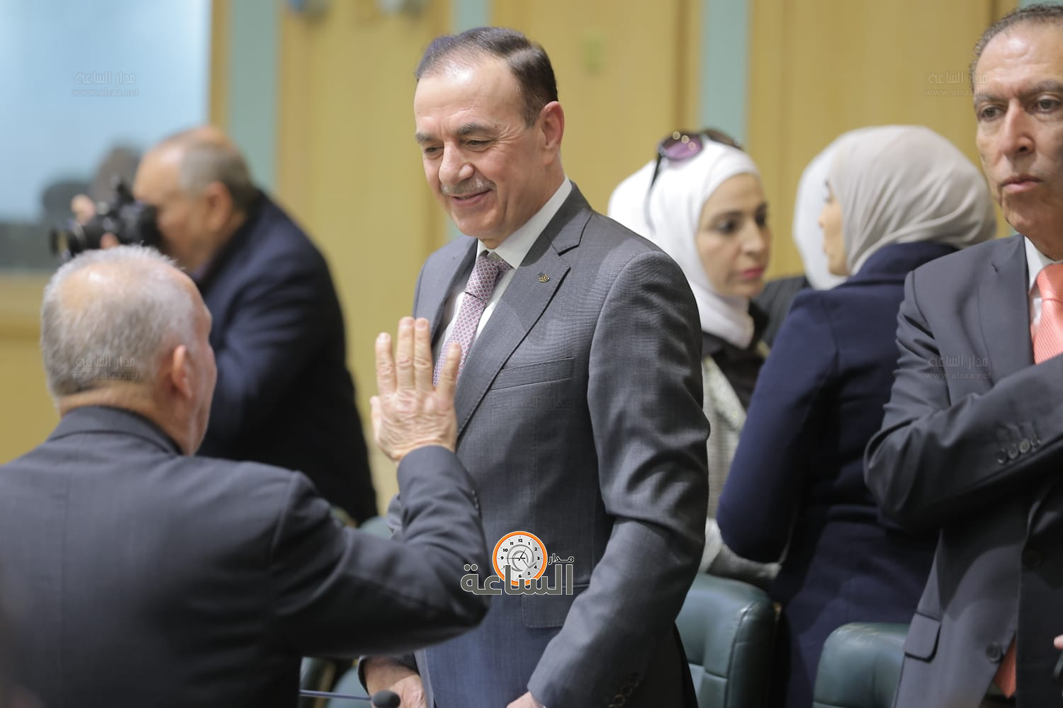 Madar Al-Saa Images 0.7282971720797831