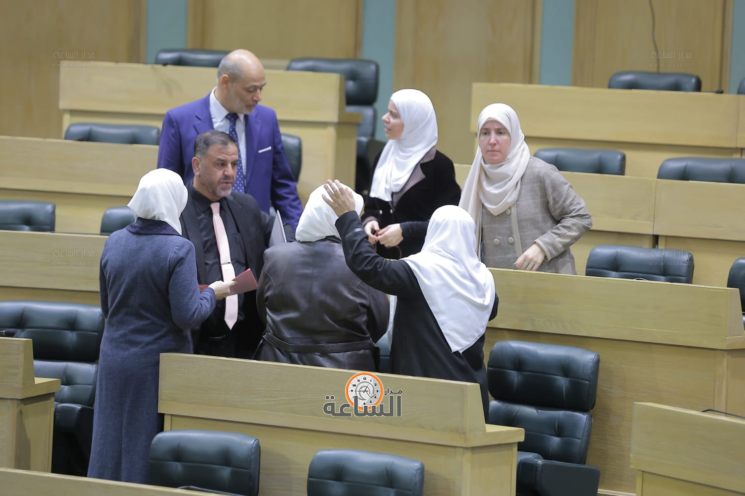 Madar Al-Saa Images 0.19101235048175713