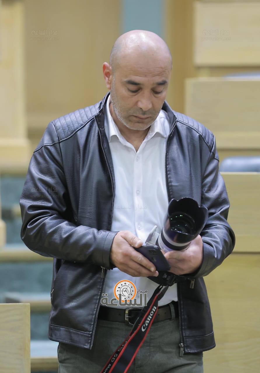 Madar Al-Saa Images 0.7369059803818492